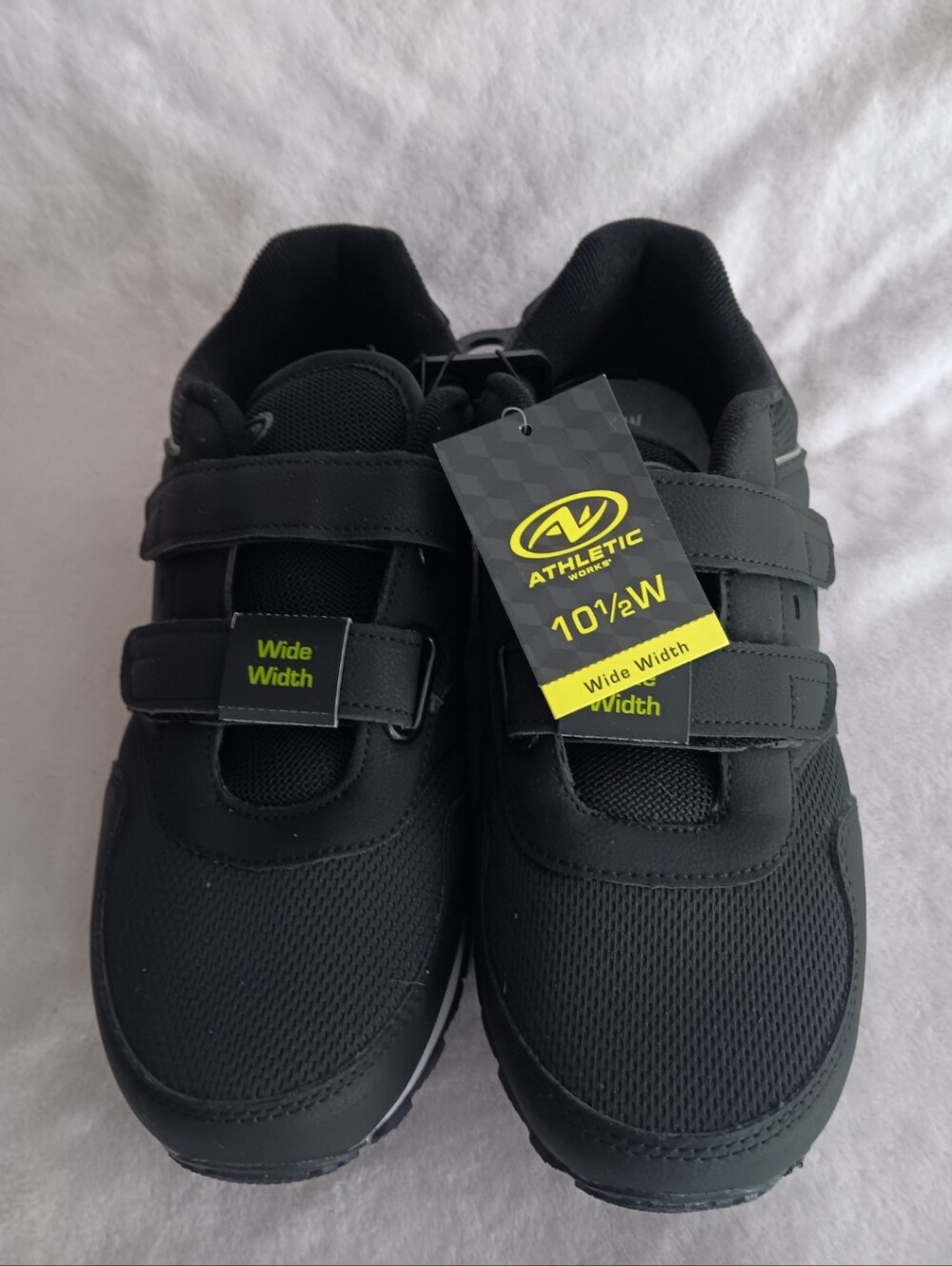 NWT Men's New Athletic Works  Wide Shoes 10.5 With Memory Foam